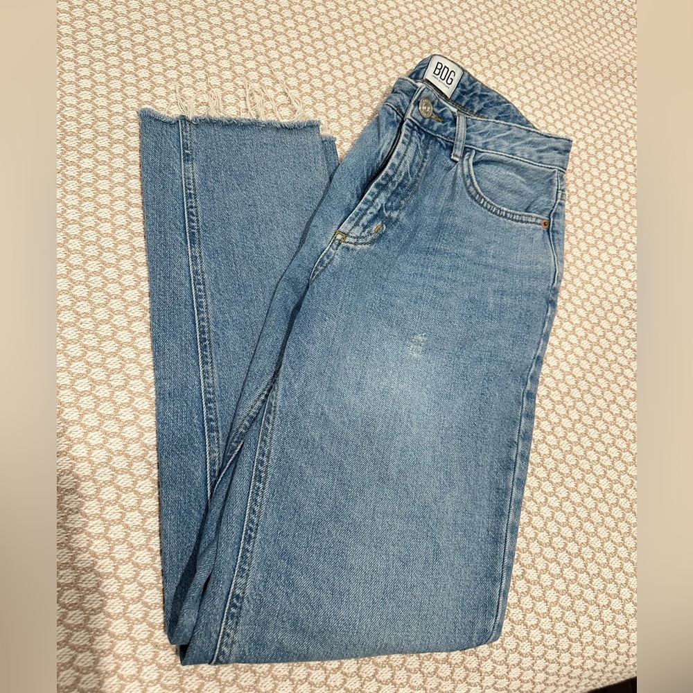 BDG Women's Raw Hem Mom Jeans